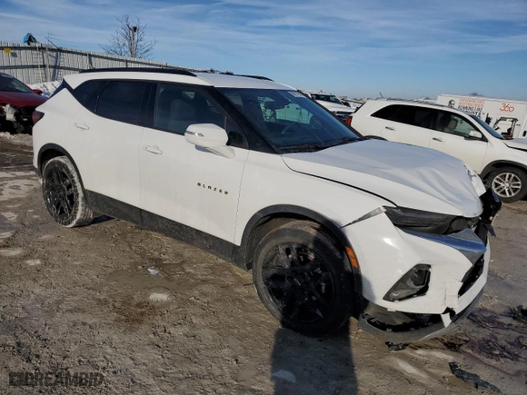 2021 Chevrolet Blazer LT with VIN 3GNKBCRS7MS545868, listed as a Copart auction lot 89017945 with 35,223 mi miles and Salvage Title. Bid and sale history available at carsss.com. Image 4.