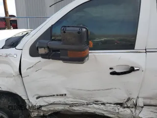 2018 GMC Sierra 2500HD SLT with VIN 1GT12TEY3JF104544, listed as a Copart auction lot 84002454 with 0 mi miles and Salvage Title. Bid and sale history available at carsss.com. Image 7.