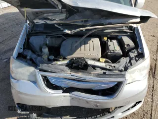 2011 Chrysler Town & Country Touring with VIN 2A4RR5DG8BR646925, listed as a Copart auction lot 48337055 with 181,881 mi miles and Salvage Title. Bid and sale history available at DreamBid. Image 14.