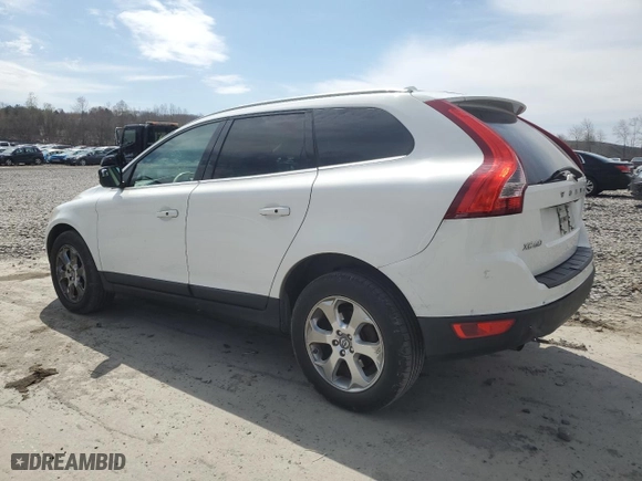 2013 Volvo XC60 3.2L with VIN YV4940DZ1D2451594, listed as a Copart auction lot 53682435 with 219,668 mi miles and Salvage Title. Bid and sale history available at carsss.com. Image 2.