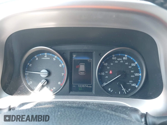 2018 Toyota RAV4 XLE с VIN JTMWFREV7JJ735295, выставлен на аукционе IAAI как лот 42452894 с пробегом 103 974 миль миль и . История ставок и продаж доступна на DreamBid. Изображение 7.