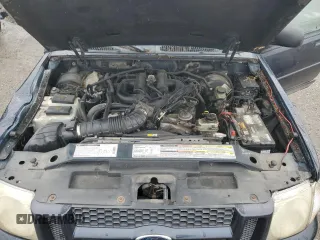 2001 Ford Explorer Sport с VIN 1FMYU70E11UB04952, выставлен на аукционе Copart как лот 43765175 с пробегом 208 223 миль миль и Списание • Salvage title. История ставок и продаж доступна на DreamBid. Изображение 13.