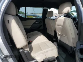 2022 Chevrolet Traverse LS z VIN 1GNERFKW4NJ104788, wystawiony jako Copart lot #58353625 z przebiegiem 84 123 mil mil oraz Czysty tytuł • Clean title. Historia ofert i sprzedaży dostępna na DreamBid. Obrazek 11.