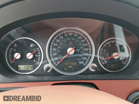 2005 Chrysler Crossfire Limited z VIN 1C3AN69L95X029893, wystawiony jako Copart lot #51960915 z przebiegiem 93 736 mil mil oraz Nie do naprawy. Historia ofert i sprzedaży dostępna na DreamBid. Obrazek 9.