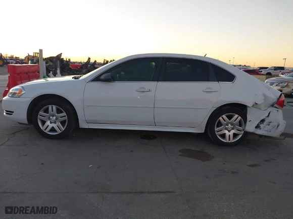 2014 Chevrolet Impala Limited LT with VIN 2G1WB5E38E1117964, listed as a IAAI auction lot 40917459 with NaN miles. Bid and sale history available at carsss.com. Image 14.