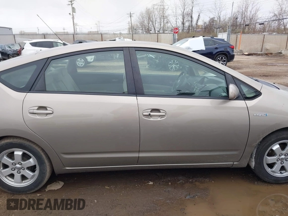 2009 Toyota Prius with VIN JTDKB20UX97849378, listed as a IAAI auction lot 41868392 with 183,376 mi miles. Bid and sale history available at carsss.com. Image 13.