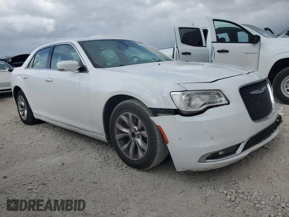 2015 Chrysler 300 Limited with VIN 2C3CCAAGXFH786758, listed as a Copart auction lot 55301395 with 155,366 mi miles and Salvage Title. Bid and sale history available at DreamBid. Image 4.