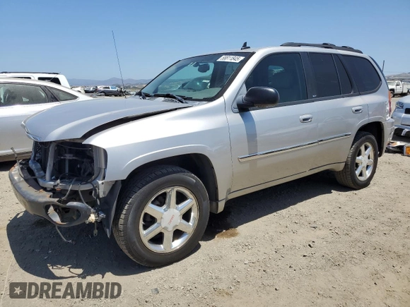 2008 GMC Envoy SLT z VIN 1GKDT13S082103595, wystawiony jako Copart lot #58811845 z przebiegiem 146 779 mil mil oraz Szkoda całkowita • Salvage title. Historia ofert i sprzedaży dostępna na DreamBid. Obrazek 1.