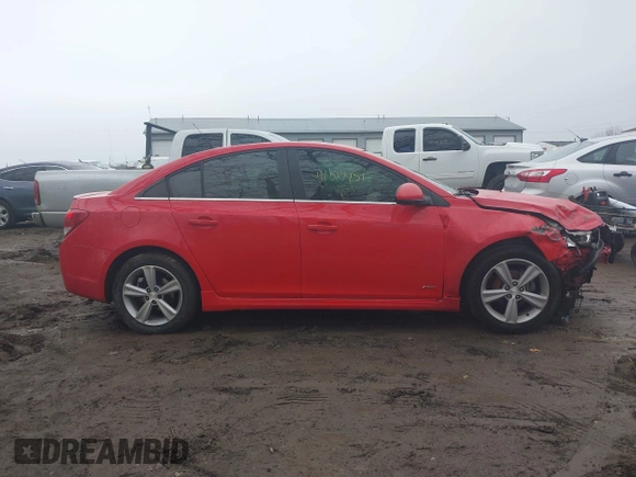 2014 Chevrolet Cruze 2LT z VIN 1G1PE5SB3E7278295, wystawiony jako IAAI lot #41517451 z przebiegiem 95 085 mil mil oraz . Historia ofert i sprzedaży dostępna na DreamBid. Obrazek 13.