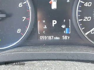 2018 Mitsubishi Outlander ES z VIN JA4AZ3A39JZ032862, wystawiony jako IAAI lot #42331272 z przebiegiem 59 187 mil mil oraz . Historia ofert i sprzedaży dostępna na DreamBid. Obrazek 15.