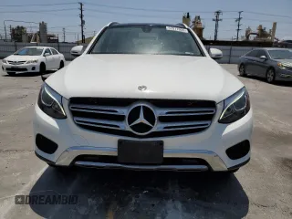 2019 Mercedes-Benz GLC 300 with VIN WDC0G4JB5KF614670, listed as a Copart auction lot 62017055 with 56,575 mi miles and Salvage title. Bid and sale history available at DreamBid. Image 5.
