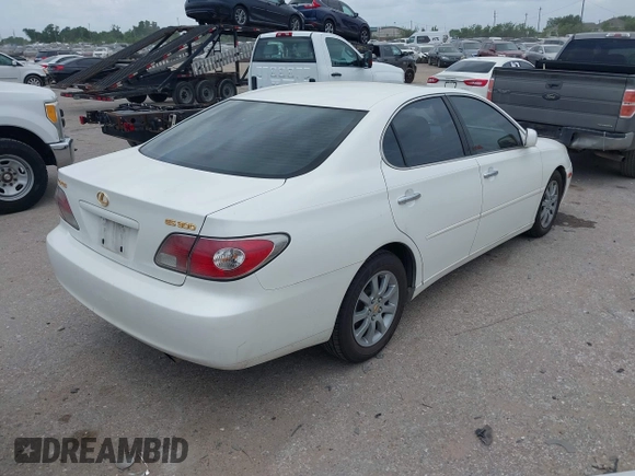 2002 Lexus ES 300 with VIN JTHBF30G525027804, listed as a IAAI auction lot 42285316 with 224,110 mi miles and . Bid and sale history available at DreamBid. Image 4.