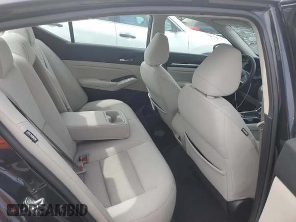 2021 Nissan Altima 2.5 SV with VIN 1N4BL4DV3MN377093, listed as a Copart auction lot 53203734 with 61,052 mi miles and Salvage Title. Bid and sale history available at carsss.com. Image 10.