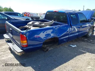 2003 GMC Sierra 1500 SLE z VIN 2GTEC19T131361262, wystawiony jako IAAI lot #41994769 z przebiegiem Nie podano mil oraz . Historia ofert i sprzedaży dostępna na DreamBid. Obrazek 4.