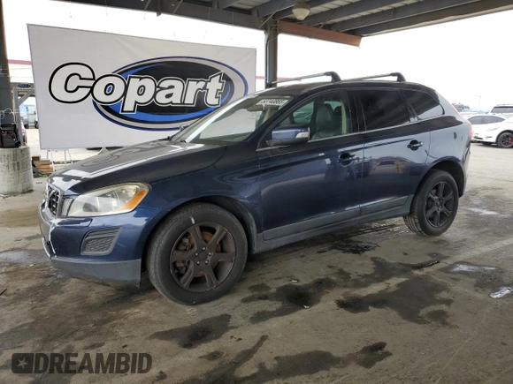 2013 Volvo XC60 T6 z VIN YV4902DZ9D2442570, wystawiony jako Copart lot #53740865 z przebiegiem 152 701 mil mil oraz Czysty tytuł • Clean title. Historia ofert i sprzedaży dostępna na DreamBid. Obrazek 1.