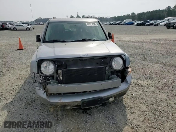 2017 Jeep Patriot Latitude with VIN 1C4NJPFB2HD102814, listed as a Copart auction lot 48924295 with 166,106 mi miles and Salvage Title. Bid and sale history available at DreamBid. Image 11.