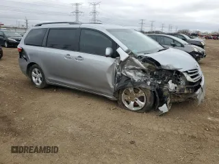 2015 Toyota Sienna LE AAS with VIN 5TDKK3DC3FS594310, listed as a Copart auction lot 51173375 with 152,097 mi miles and Salvage title. Bid and sale history available at DreamBid. Image 4.
