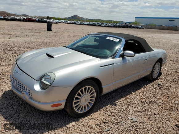 2004 Ford Thunderbird Deluxe with VIN 1FAHP60A74Y105934, listed as a Copart auction lot 53911905 with 22,412 mi miles and Salvage Title. Bid and sale history available at carsss.com. Image 1.