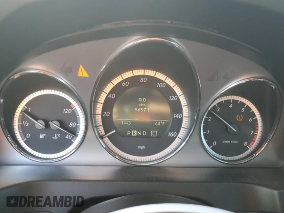 2010 Mercedes-Benz C 350 Sport с VIN WDDGF5GB6AR088816, выставлен на аукционе Copart как лот 86404744 с пробегом 96 571 миль миль и Списание • Salvage title. История ставок и продаж доступна на DreamBid. Изображение 9.