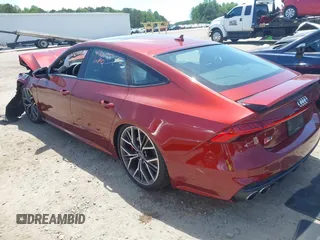 2025 Audi S7 Prestige z VIN WAUSFBF25SN018444, wystawiony jako IAAI lot #42190779 z przebiegiem 6 402 mil mil oraz . Historia ofert i sprzedaży dostępna na DreamBid. Obrazek 3.