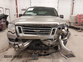 2008 Ford Explorer XLT with VIN 1FMEU63E88UB03042, listed as a IAAI auction lot 41136188 with 79,503 mi miles. Bid and sale history available at carsss.com. Image 6.
