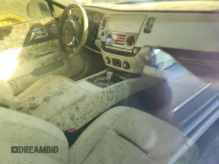 2018 Rolls-Royce Dawn z VIN SCA666D5XJU107625, wystawiony jako Copart lot #84906594 z przebiegiem Nie podano mil oraz Nie do naprawy. Historia ofert i sprzedaży dostępna na DreamBid. Obrazek 8.