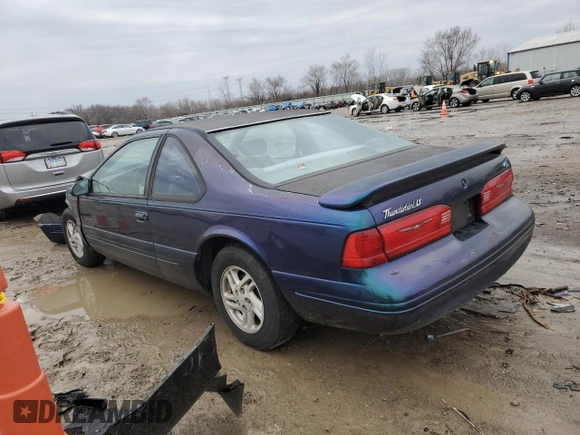1996 Ford Thunderbird LX z VIN 1FALP6244TH118429, wystawiony jako Copart lot #47677935 z przebiegiem 167 726 mil mil oraz Szkoda całkowita • Salvage title. Historia ofert i sprzedaży dostępna na DreamBid. Obrazek 2.