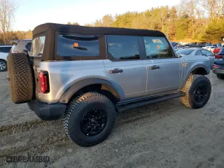 2024 Ford Bronco Wildtrak with VIN 1FMEE2BP0RLA55732, listed as a Copart auction lot 82740514 with 0 mi miles and Salvage Title. Bid and sale history available at carsss.com. Image 3.
