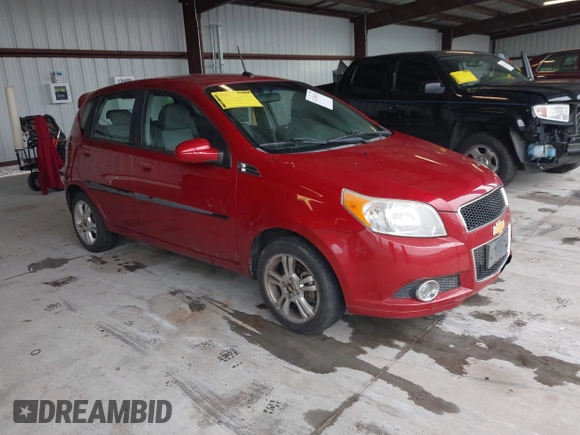 2011 Chevrolet Aveo 2LT z VIN KL1TG6DE1BB133821, wystawiony jako IAAI lot #42238620 z przebiegiem 158 225 mil mil oraz . Historia ofert i sprzedaży dostępna na DreamBid. Obrazek 1.