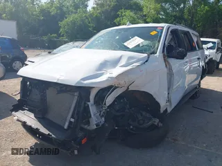 2024 Ford Expedition Max XLT with VIN 1FMJK1H81REA32577, listed as a IAAI auction lot 42053847 with Not provided miles and . Bid and sale history available at DreamBid. Image 2.