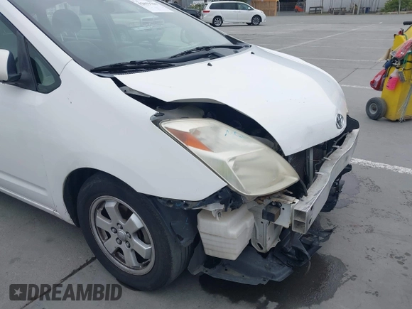 2004 Toyota Prius with VIN JTDKB22U640049837, listed as a IAAI auction lot 42033704 with 160,028 mi miles and . Bid and sale history available at DreamBid. Image 18.