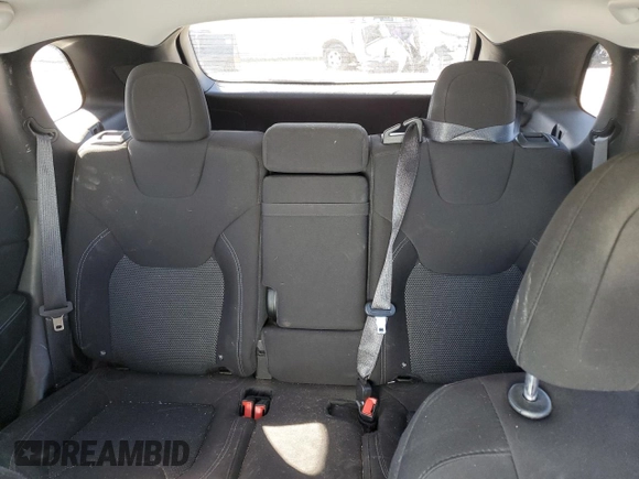 2019 Jeep Cherokee Latitude with VIN 1C4PJMCX5KD172807, listed as a Copart auction lot 48664415 with 128,396 mi miles and Salvage Title. Bid and sale history available at carsss.com. Image 10.