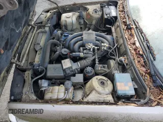 1988 BMW 3 Series z VIN WBABB230XJ8861681, wystawiony jako Copart lot #82829404 z przebiegiem Nie podano mil oraz Czysty tytuł • Clean title. Historia ofert i sprzedaży dostępna na DreamBid. Obrazek 11.