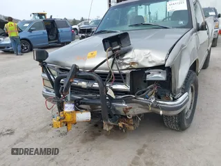 1998 Chevrolet Silverado 1500 with VIN 1GCEK14R4WZ171854, listed as a IAAI auction lot 41837257 with Not Provided miles and . Bid and sale history available at DreamBid. Image 6.