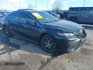 2021 Toyota Camry SE Nightshade with VIN 4T1G11AK8MU527456, listed as a IAAI auction lot 41422590 with 86,927 mi miles and . Bid and sale history available at DreamBid. Image 1.