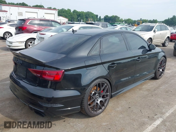 2019 Audi RS 3 z VIN WUABWGFF4KA906678, wystawiony jako IAAI lot #42468486 z przebiegiem 79 338 mil mil oraz . Historia ofert i sprzedaży dostępna na DreamBid. Obrazek 4.