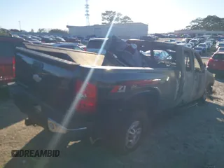 2008 Chevrolet Silverado 3500HD with VIN 1GCHC396X8E148691, listed as a IAAI auction lot 41600724 with Not Provided miles and . Bid and sale history available at DreamBid. Image 4.