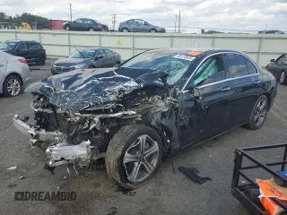 2018 Mercedes-Benz E 300 с VIN WDDZF4KB2JA356771, выставлен на аукционе Copart как лот 66170525 с пробегом Не указан миль и Чистый • Clean title. История ставок и продаж доступна на DreamBid. Изображение 1.
