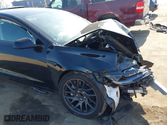 2025 Tesla Model 3 Long Range z VIN 5YJ3E1EA3SF981743, wystawiony jako IAAI lot #42352588 z przebiegiem Nie podano mil oraz . Historia ofert i sprzedaży dostępna na DreamBid. Obrazek 19.
