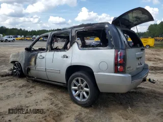 2010 GMC Yukon Denali with VIN 1GKUKEEF5AR165047, listed as a Copart auction lot 72385994 with Not Provided miles and Salvage Title. Bid and sale history available at carsss.com. Image 2.