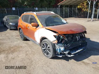 2017 Nissan Rogue S with VIN JN8AT2MV5HW018939, listed as a IAAI auction lot 40711809 with 111,000 mi miles and . Bid and sale history available at carsss.com. Image 1.