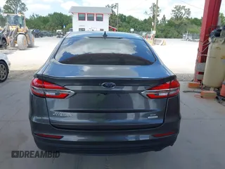 2019 Ford Fusion SE with VIN 3FA6P0HDXKR162353, listed as a IAAI auction lot 41970142 with 90,411 mi miles. Bid and sale history available at carsss.com. Image 17.