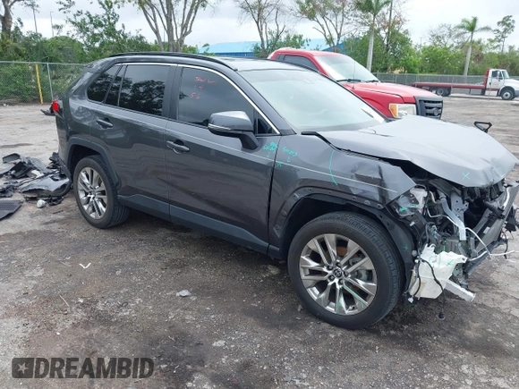 2021 Toyota RAV4 XLE Premium with VIN 2T3C1RFV0MC171416, listed as a IAAI auction lot 42425655 with 34,116 mi miles and . Bid and sale history available at DreamBid. Image 1.