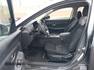 2024 Nissan Sentra SV with VIN 3N1AB8CV3RY229959, listed as a IAAI auction lot 42087589 with 7,316 mi miles and . Bid and sale history available at DreamBid. Image 5.