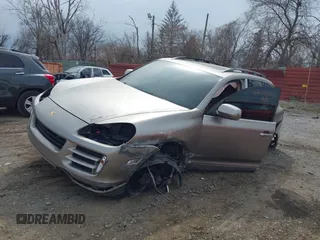 2008 Porsche Cayenne S с VIN WP1AB29PX8LA50620, выставлен на аукционе IAAI как лот 42000403 с пробегом Не указан миль и . История ставок и продаж доступна на DreamBid. Изображение 17.