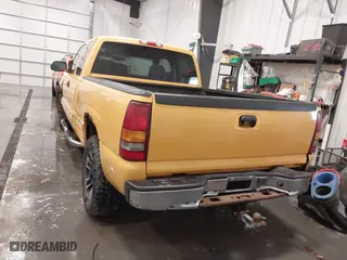 2002 Chevrolet Silverado 1500 LS with VIN 1GCEK19T62Z132438, listed as a IAAI auction lot 41777375 with 150,154 mi miles. Bid and sale history available at carsss.com. Image 16.