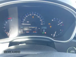 2013 Cadillac SRX Performance Collection with VIN 3GYFNDE38DS568561, listed as a IAAI auction lot 41701063 with 139,191 mi miles. Bid and sale history available at carsss.com. Image 7.