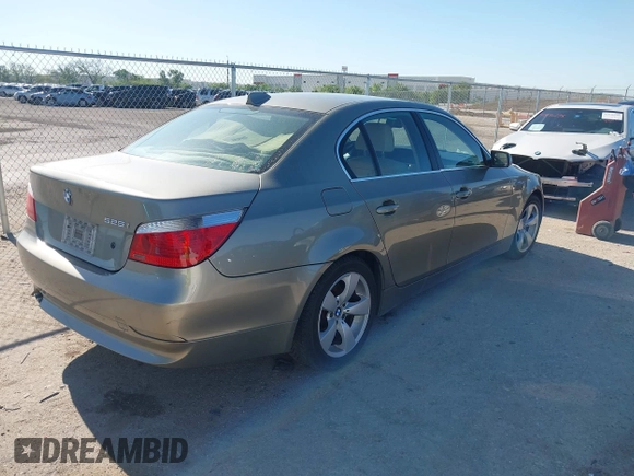 2005 BMW 5 Series 525i with VIN WBANA53515B860554, listed as a IAAI auction lot 42071388 with 122,042 mi miles. Bid and sale history available at carsss.com. Image 4.