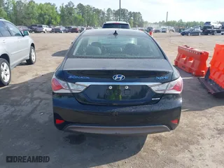 2015 Hyundai Sonata Hybrid Limited with VIN KMHEC4A44FA129122, listed as a IAAI auction lot 42098724 with 140,792 mi miles. Bid and sale history available at carsss.com. Image 16.