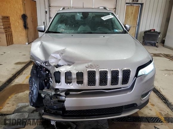 2019 Jeep Cherokee Limited with VIN 1C4PJMDX1KD329862, listed as a Copart auction lot 54005945 with 60,710 mi miles and Salvage Title. Bid and sale history available at DreamBid. Image 5.